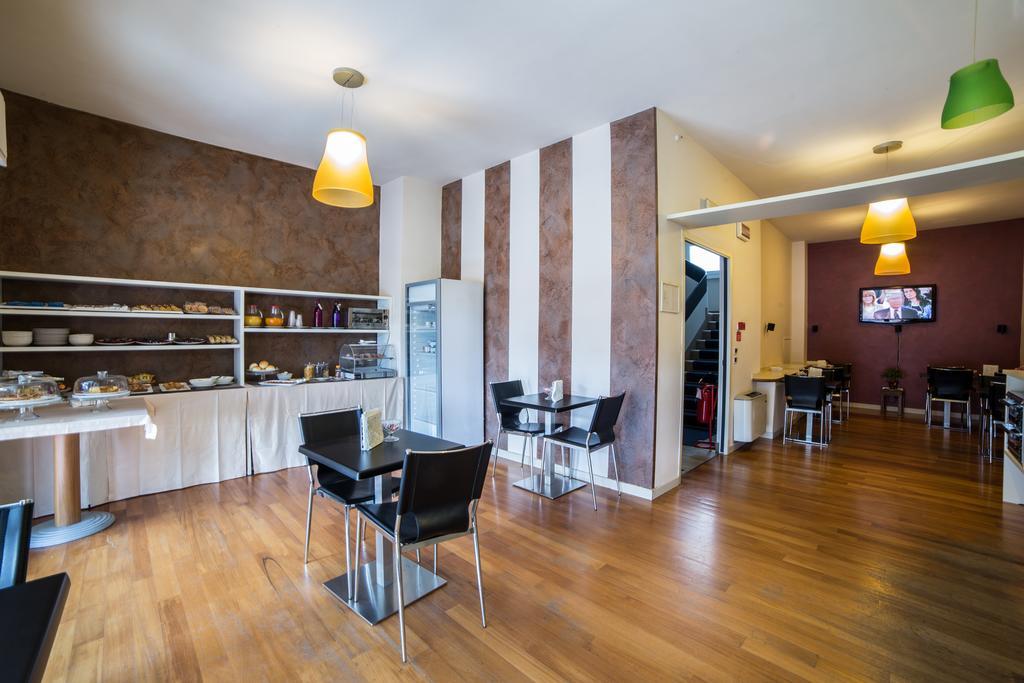 Hotel Astoria Fidenza Εξωτερικό φωτογραφία