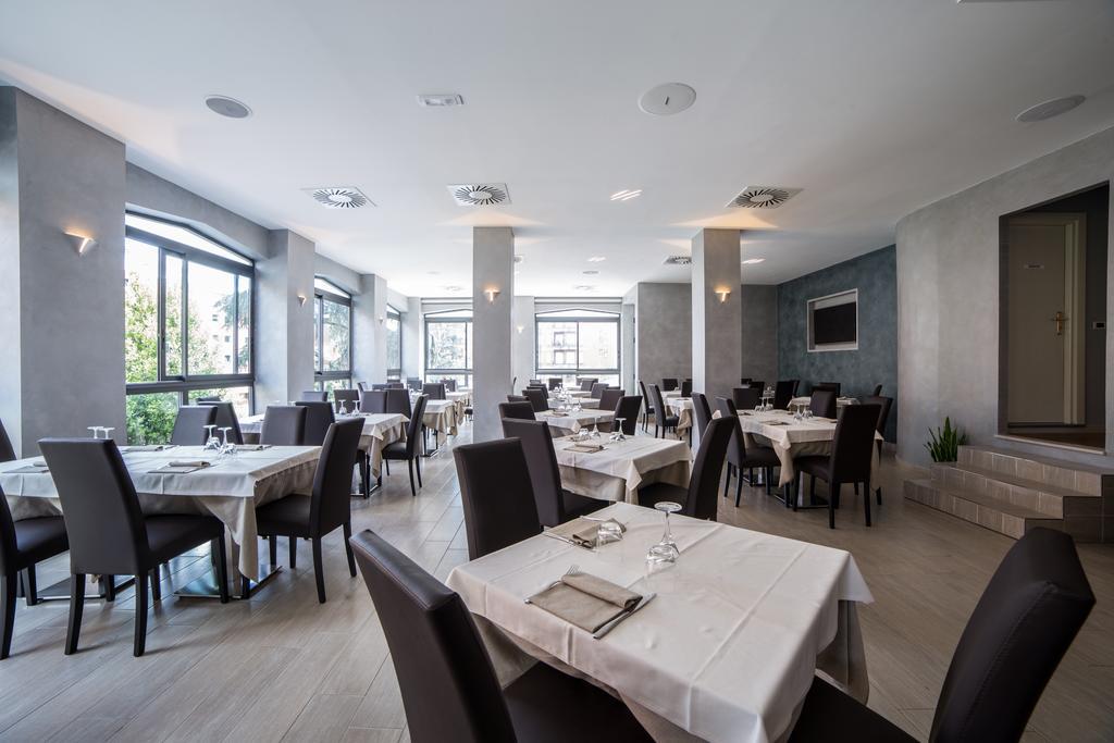 Hotel Astoria Fidenza Εξωτερικό φωτογραφία