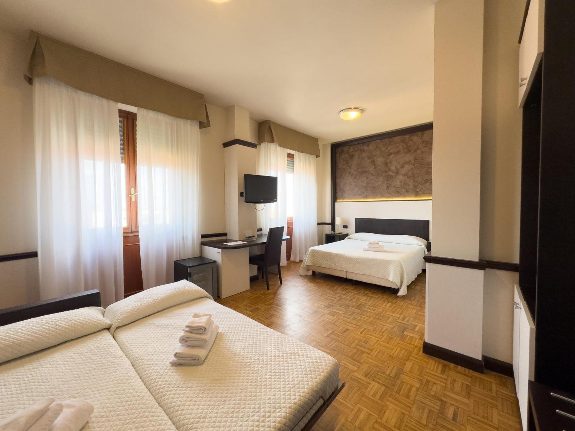 Hotel Astoria Fidenza Εξωτερικό φωτογραφία