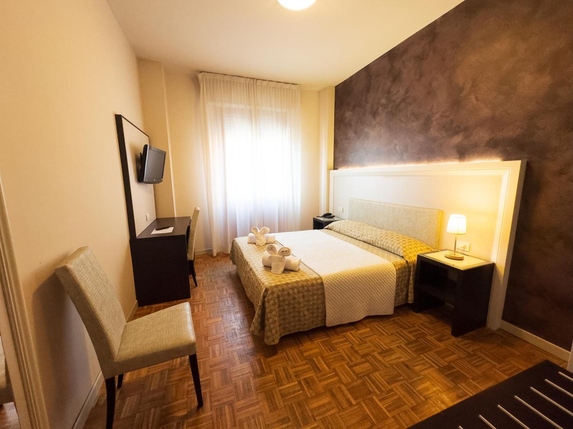 Hotel Astoria Fidenza Εξωτερικό φωτογραφία