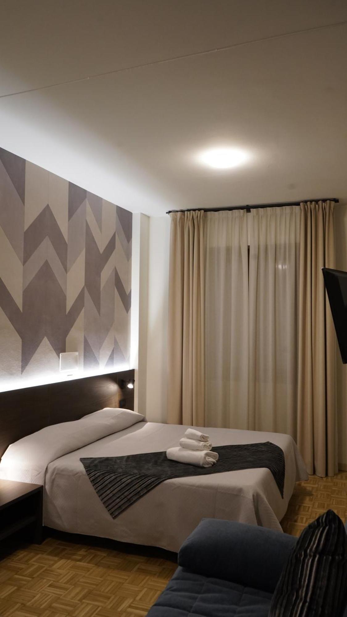 Hotel Astoria Fidenza Εξωτερικό φωτογραφία